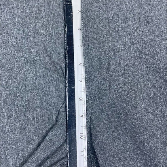 Cova Performance Shorts Mens 31 Gray Mid Rise Zip Pocket Stretch - Picture 7 of 14